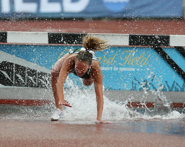 2010 NCAA Thur-058.JPG - 2010 NCAA Track and Field Championships, June 9-12, at Hayward Field, University of Oregon, Eugene, Oregon.
